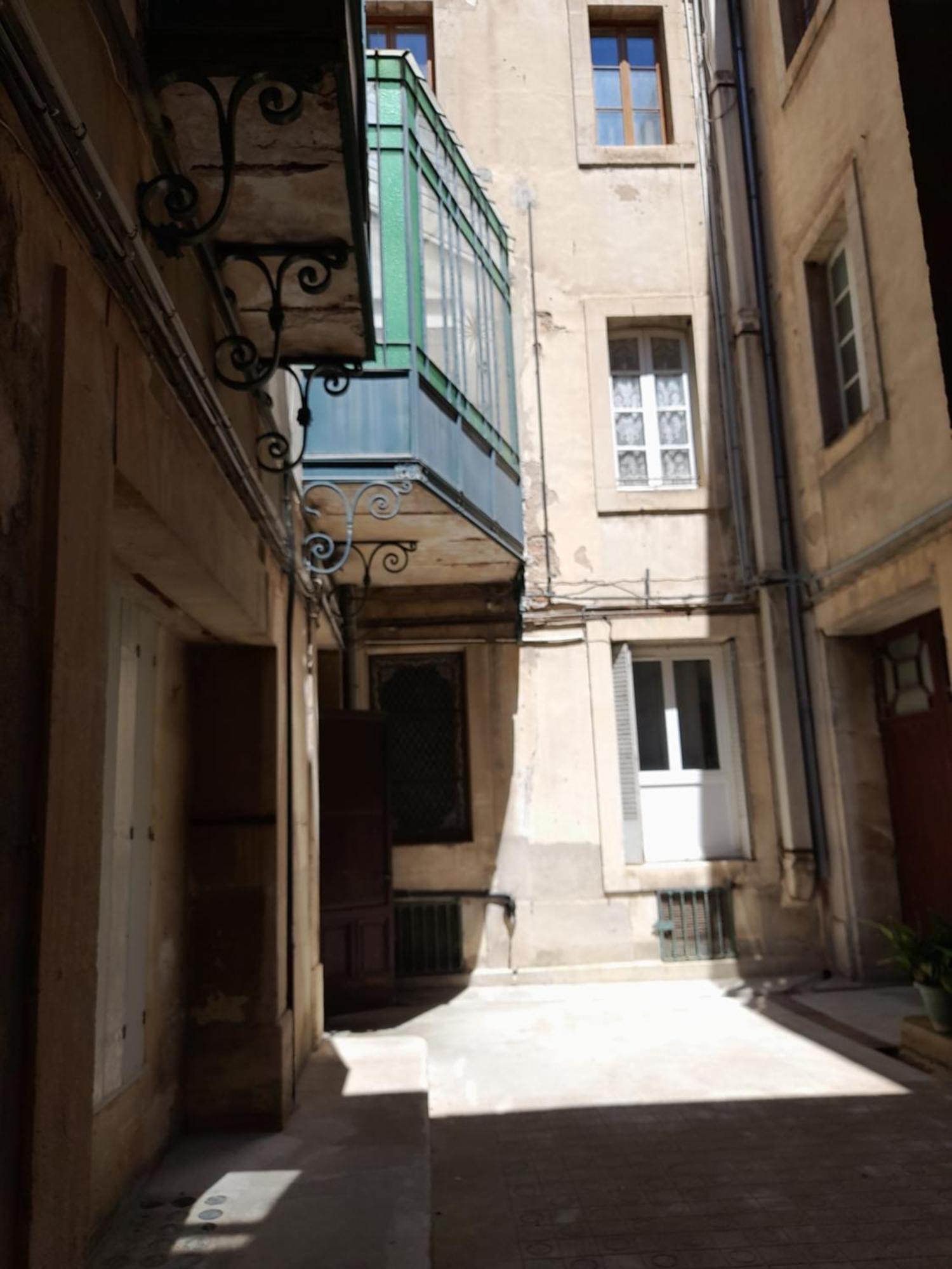Escale Voltaire T2 Au Calme, Cv, Wifi